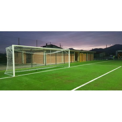Futbalová bránka s ušami na...